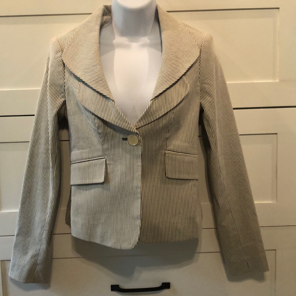 Limited blazer